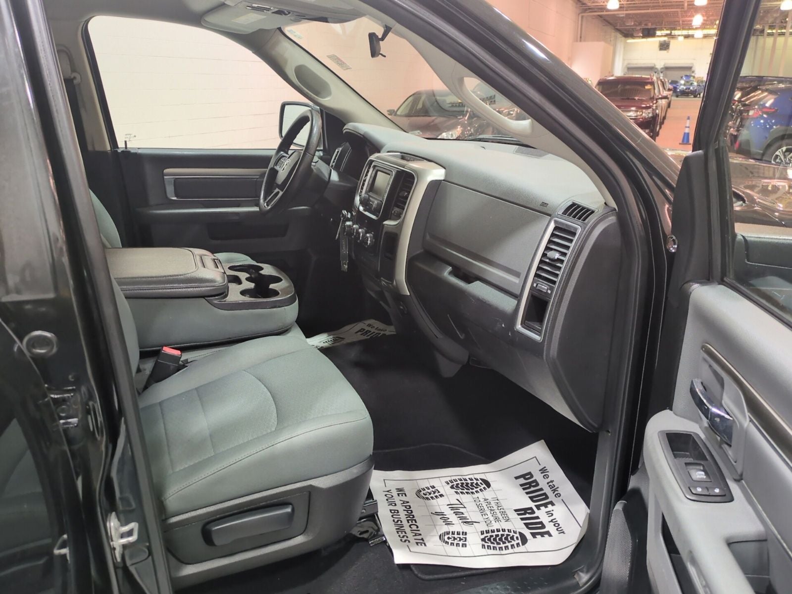 2017 RAM 1500 SLT