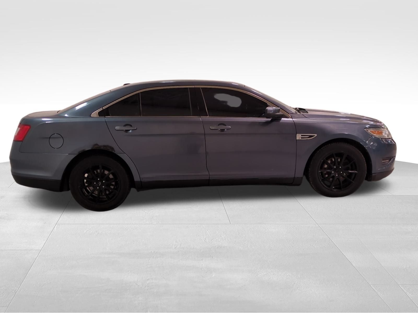 2010 Ford Taurus SEL