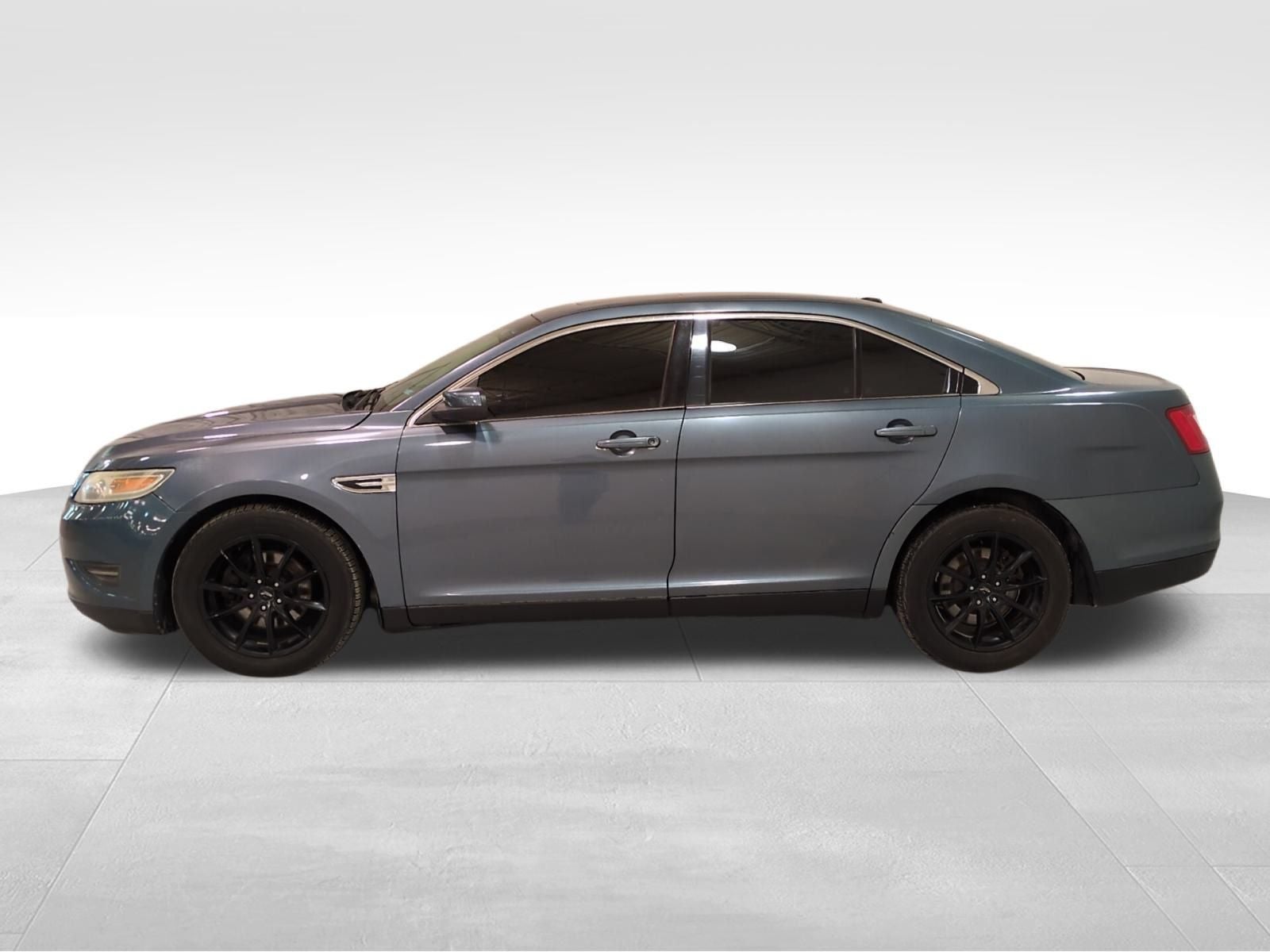 2010 Ford Taurus SEL