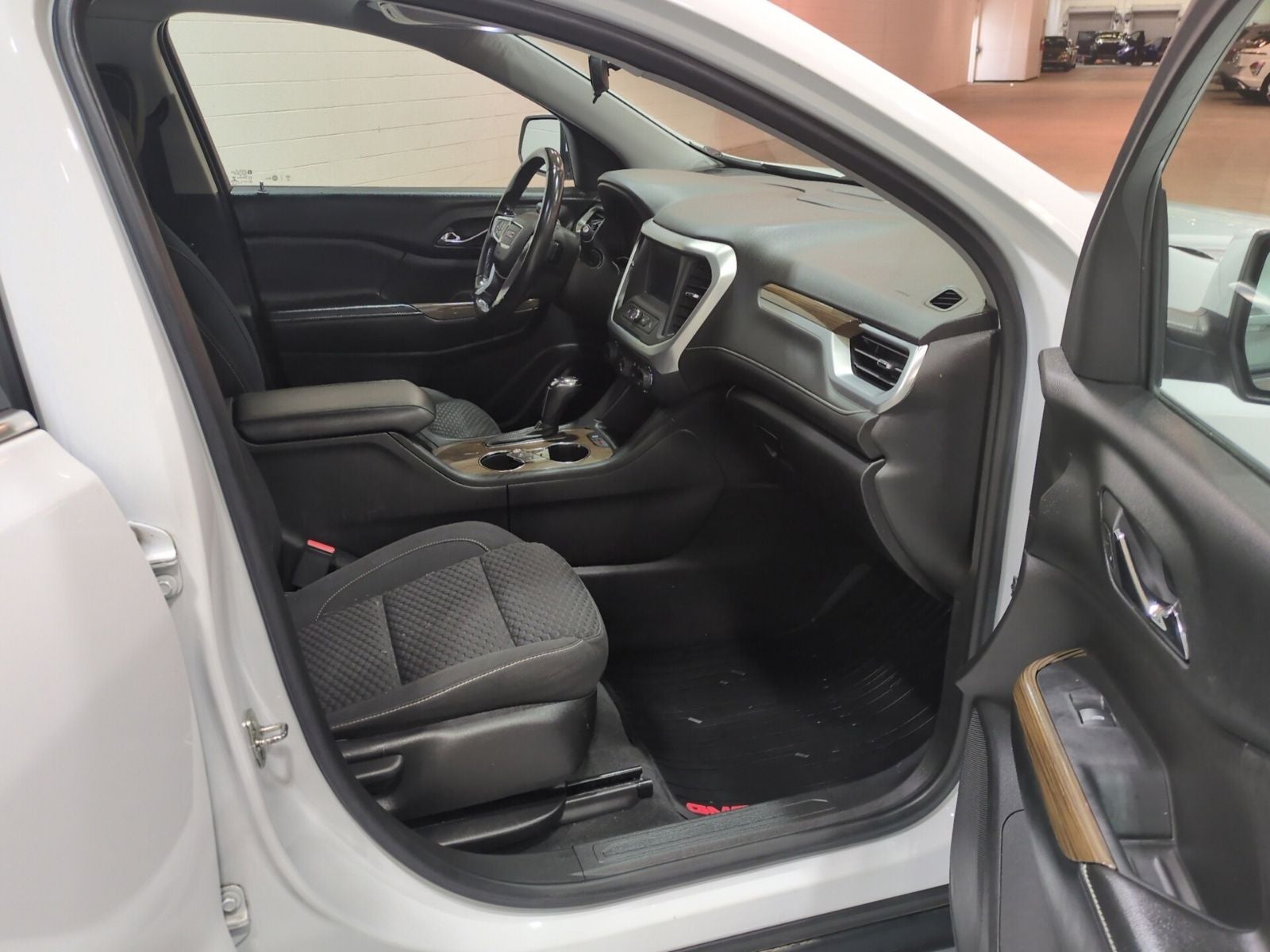 2018 GMC Acadia SLE-1