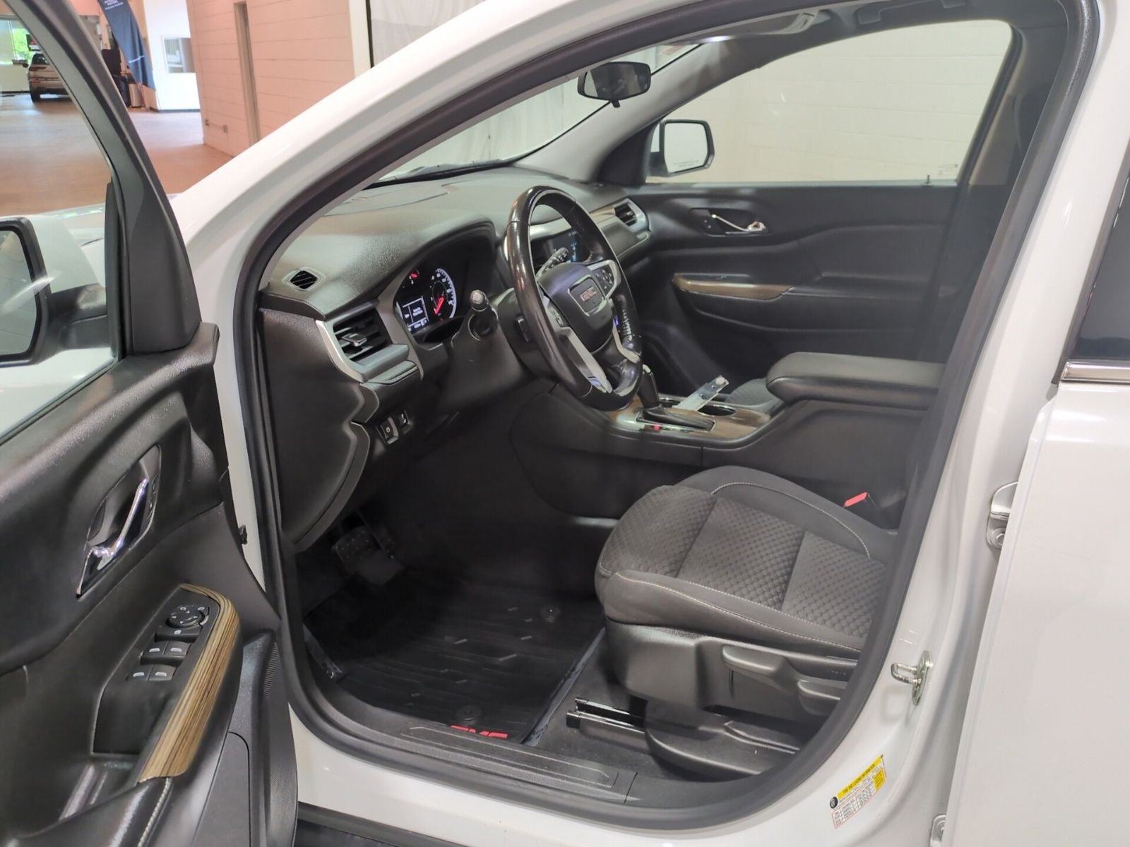 2018 GMC Acadia SLE-1