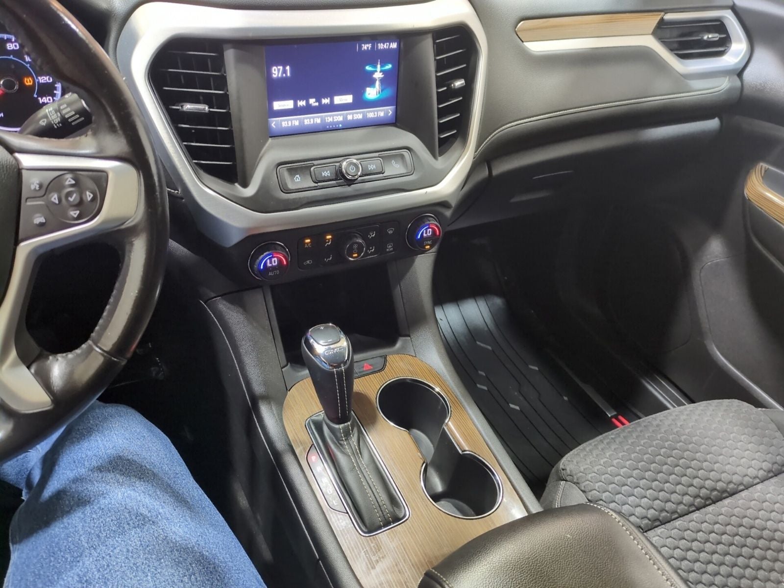 2018 GMC Acadia SLE-1