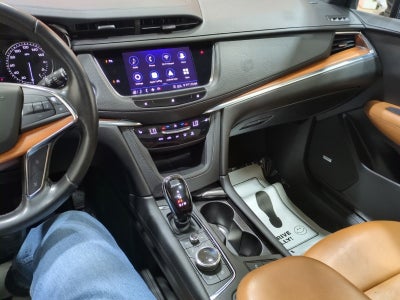 2020 Cadillac XT5 Premium Luxury