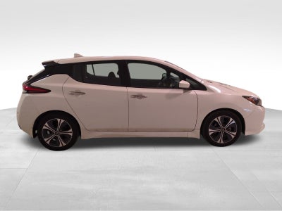 2022 Nissan Leaf SV
