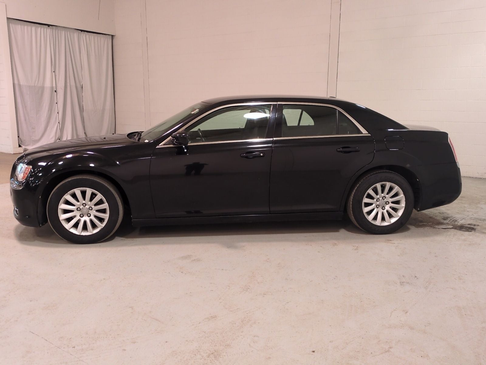 2013 Chrysler 300 Base