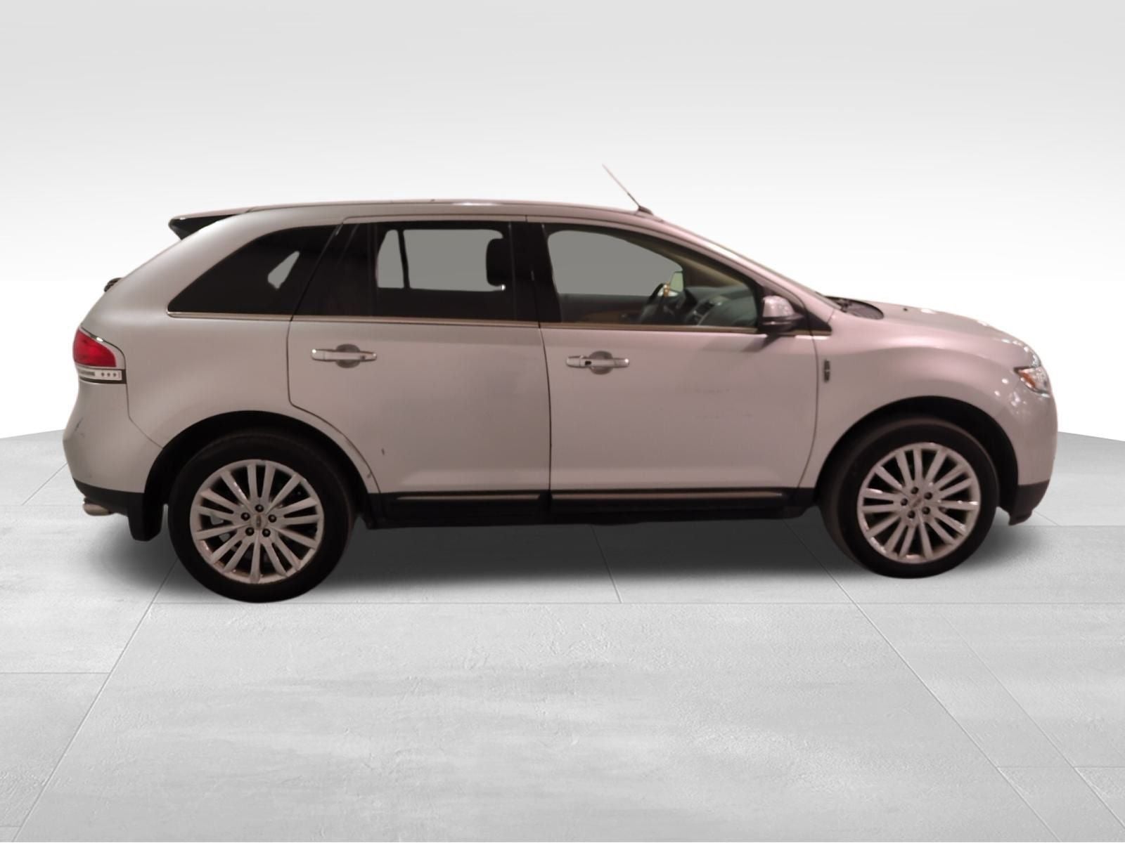 2013 Lincoln MKX Base