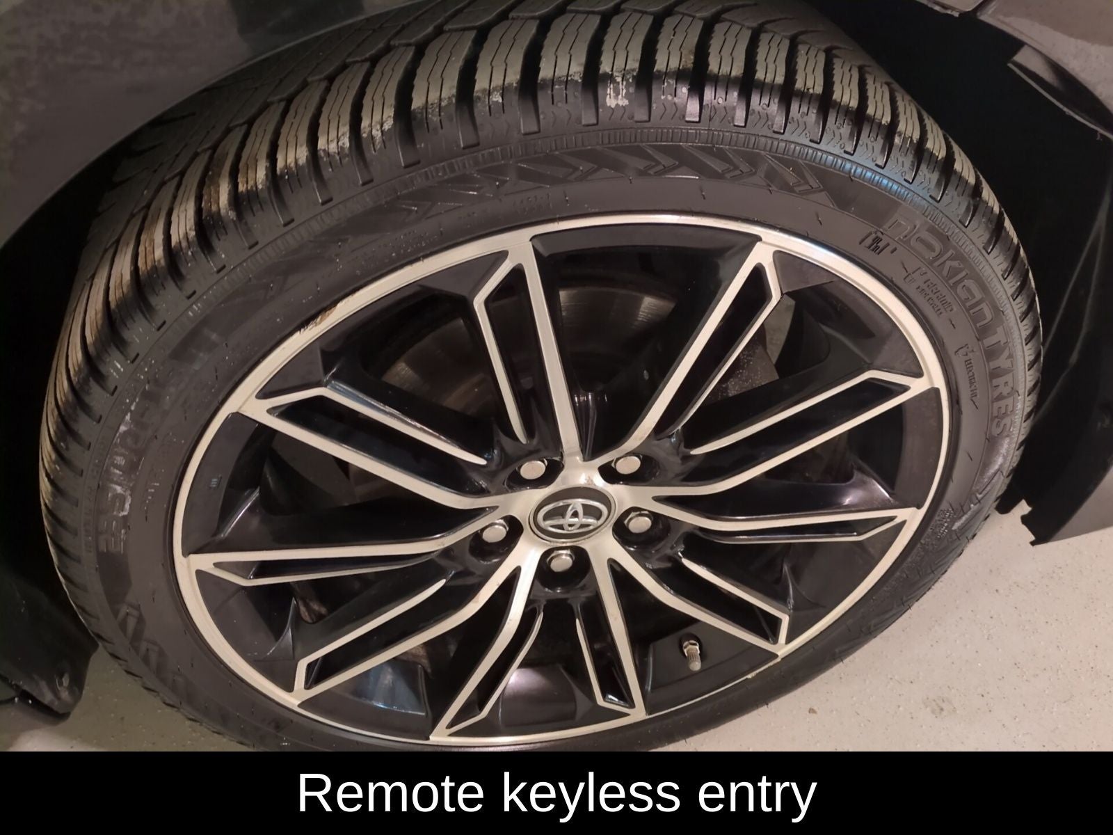 2019 Toyota Avalon XSE