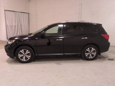 2020 Nissan Pathfinder S