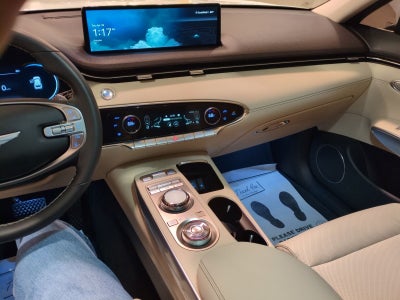 2025 Genesis GV70 2.5T