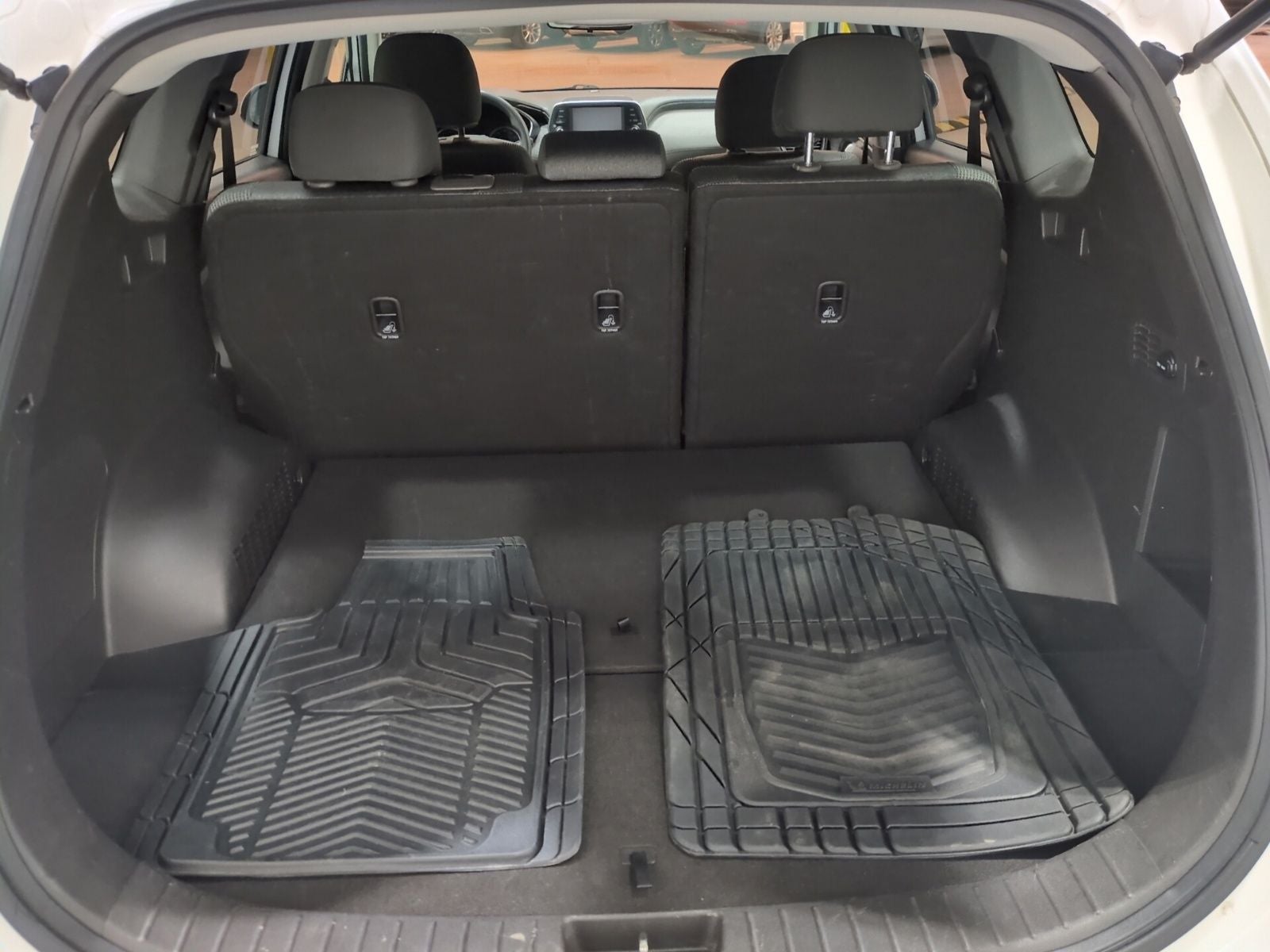 2019 Hyundai SANTA FE SE