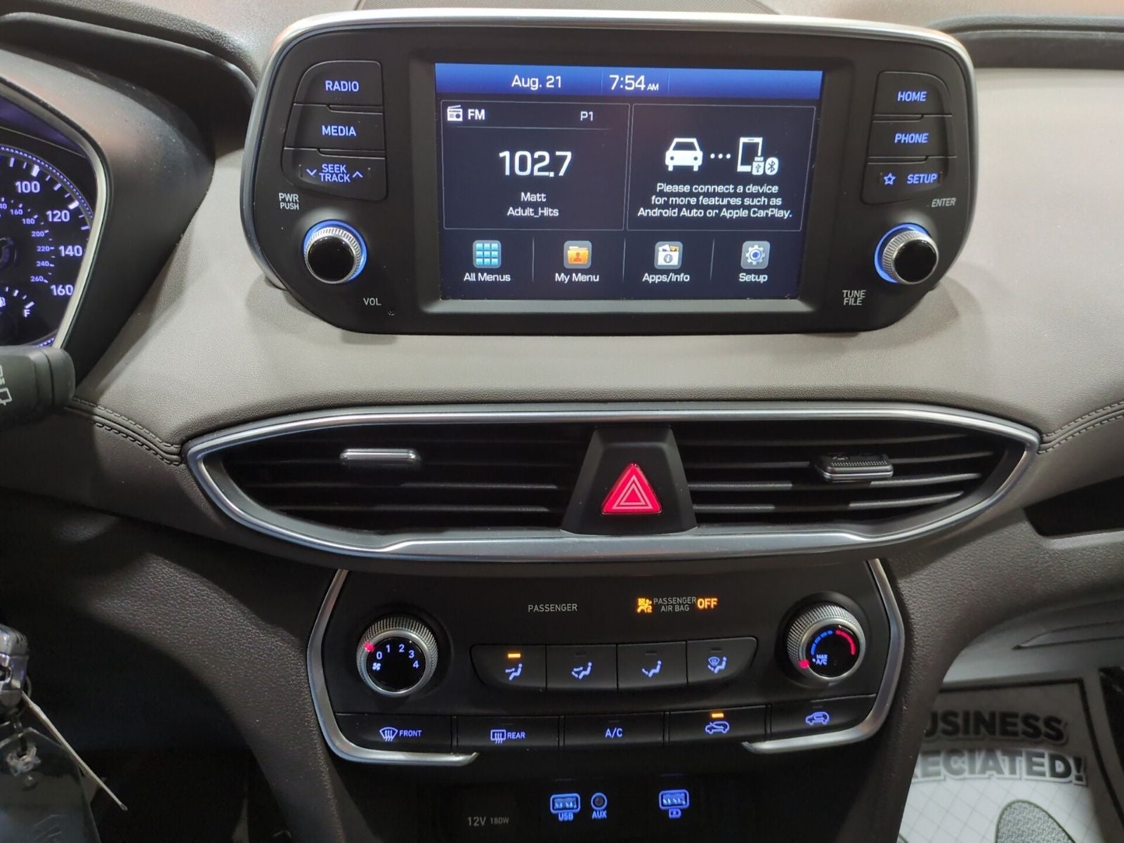 2019 Hyundai SANTA FE SE