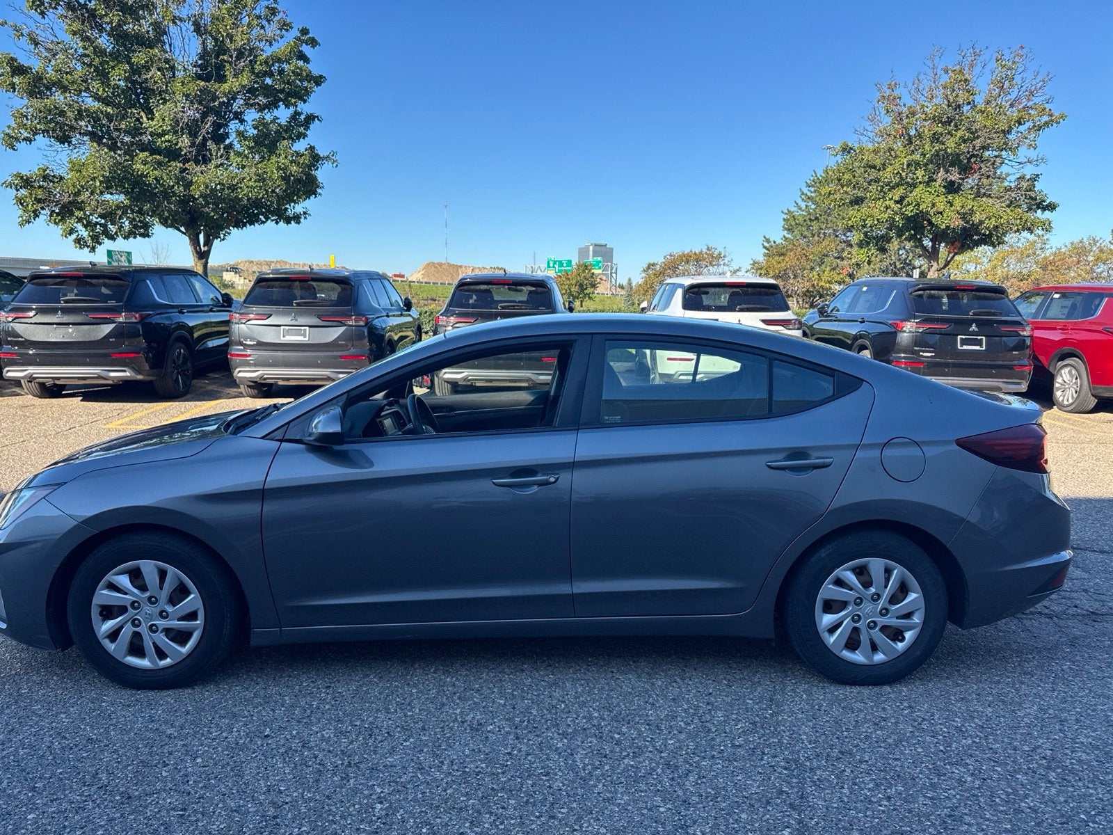 2020 Hyundai ELANTRA SE