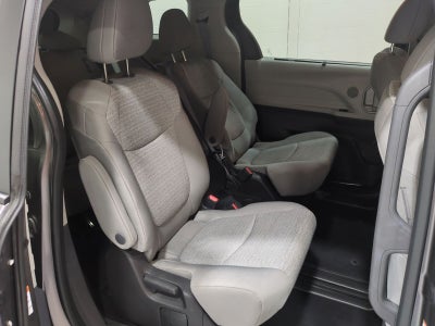 2022 Toyota Sienna LE 8 Passenger