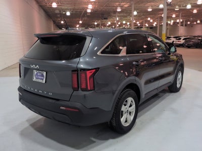 2022 Kia Sorento LX
