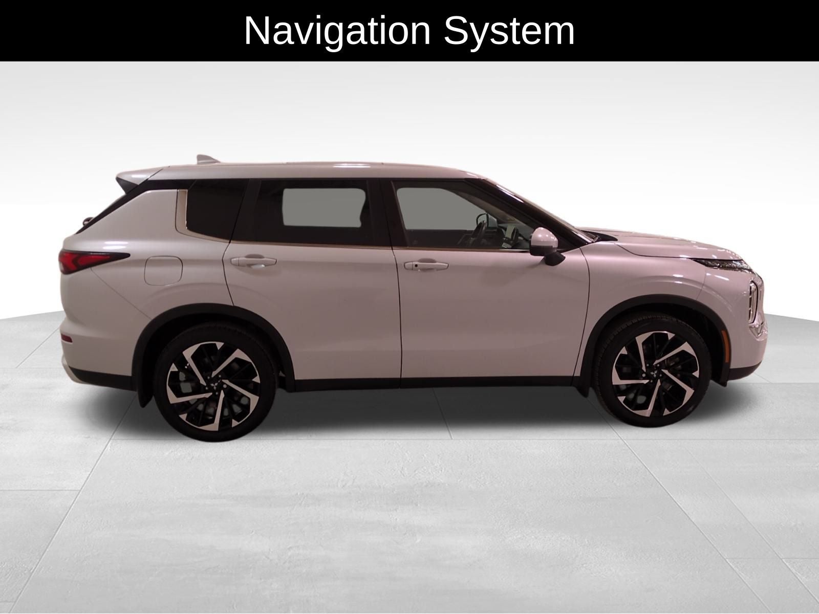 2023 Mitsubishi Outlander SE