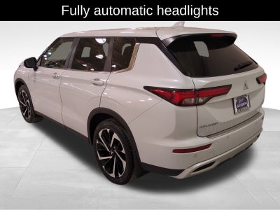 2023 Mitsubishi Outlander SE