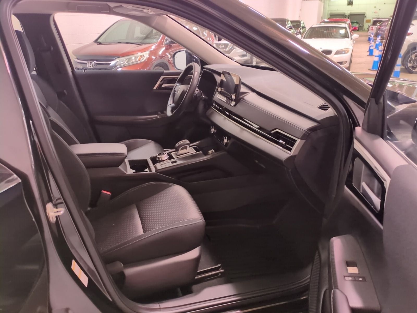 2024 Mitsubishi Outlander ES