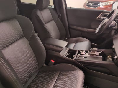 2024 Mitsubishi Outlander ES