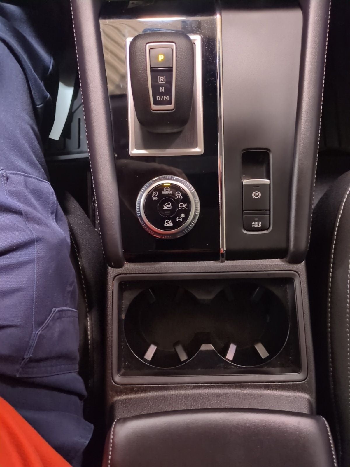 2024 Mitsubishi Outlander ES