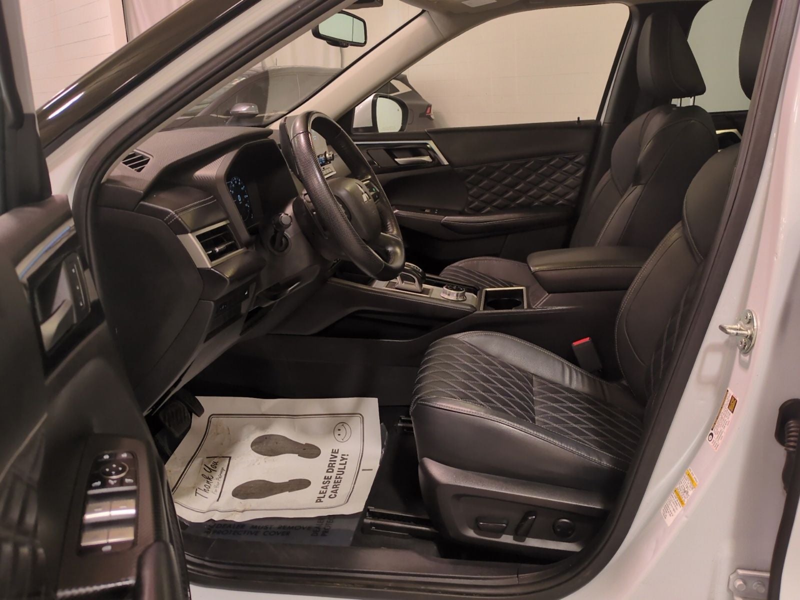 2023 Mitsubishi Outlander SEL