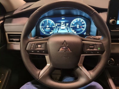 2024 Mitsubishi Outlander PHEV SE