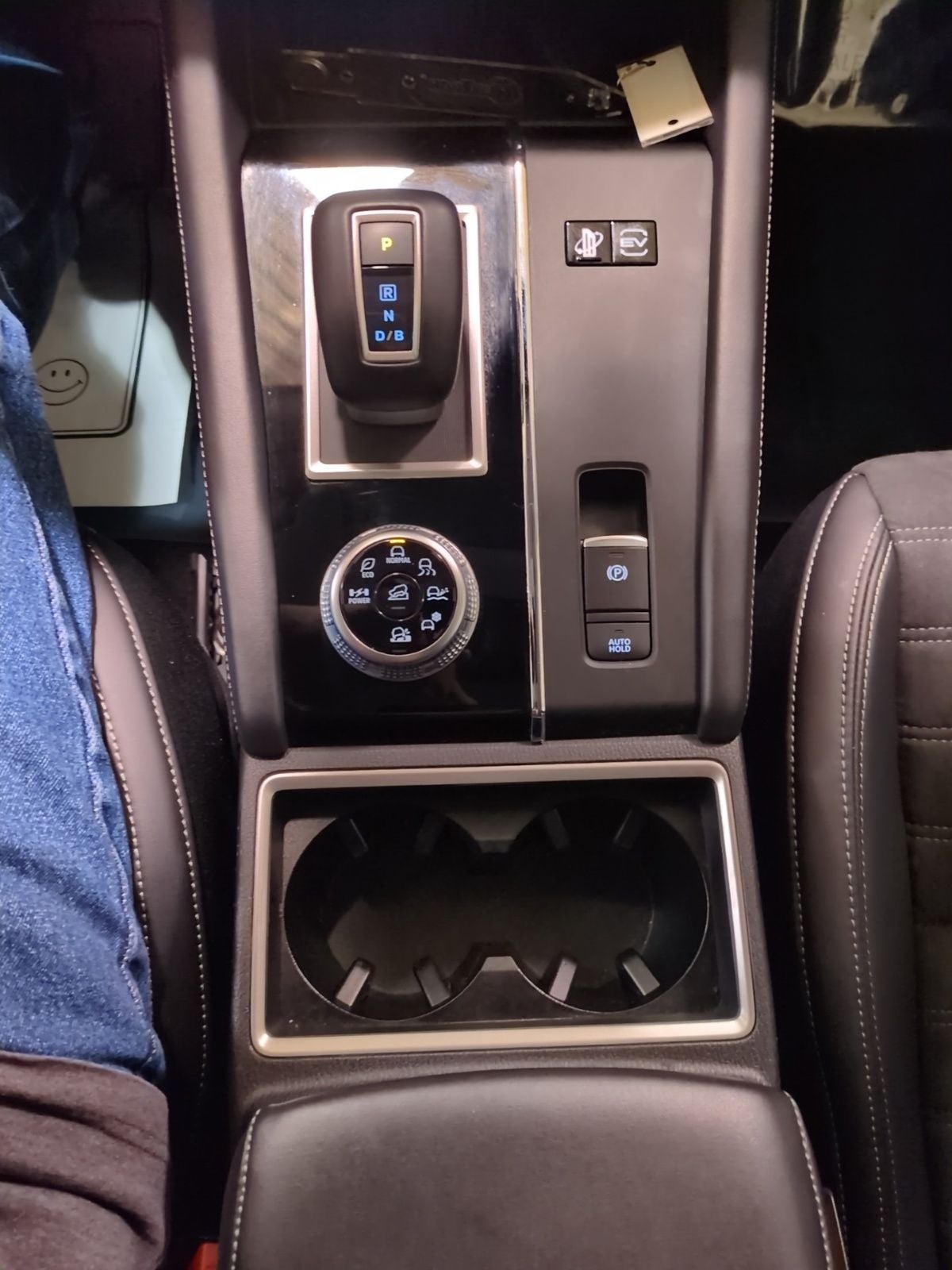 2024 Mitsubishi Outlander PHEV SE