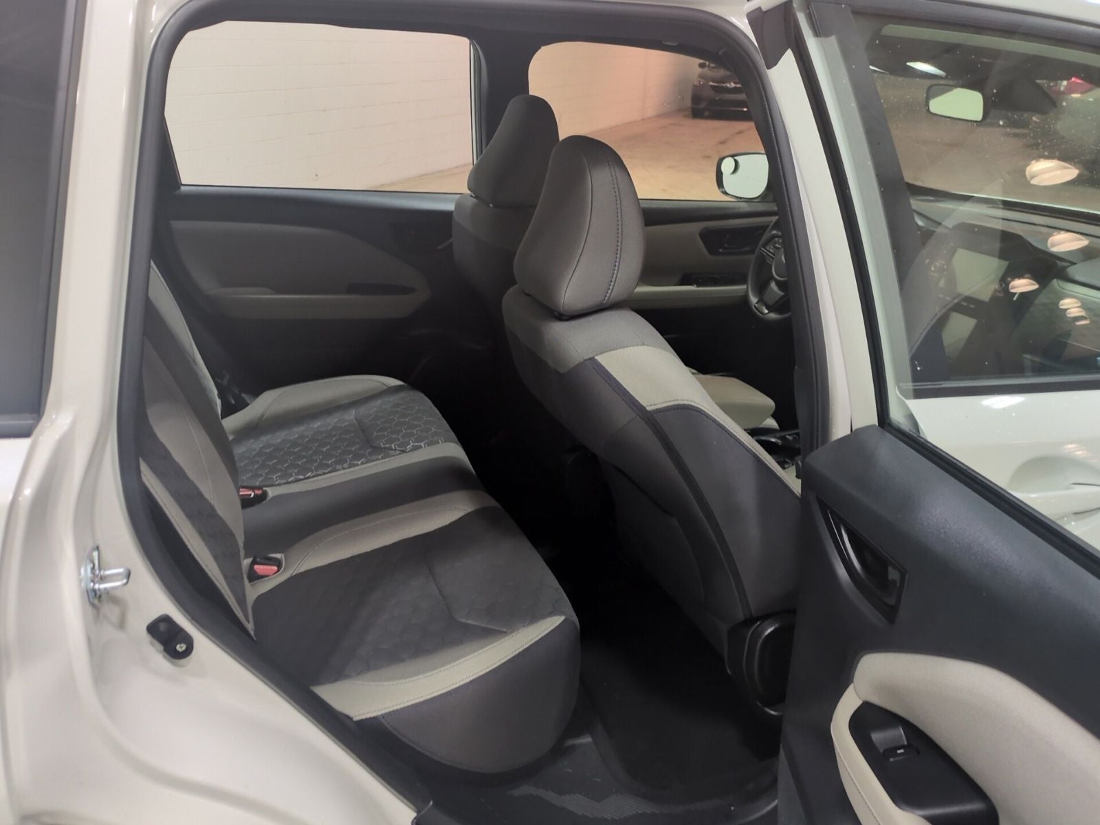 2025 Subaru Forester Base