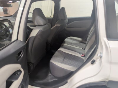 2025 Subaru Forester Base
