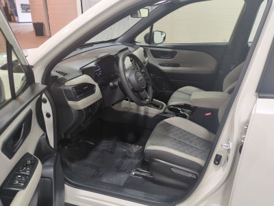 2025 Subaru Forester Base