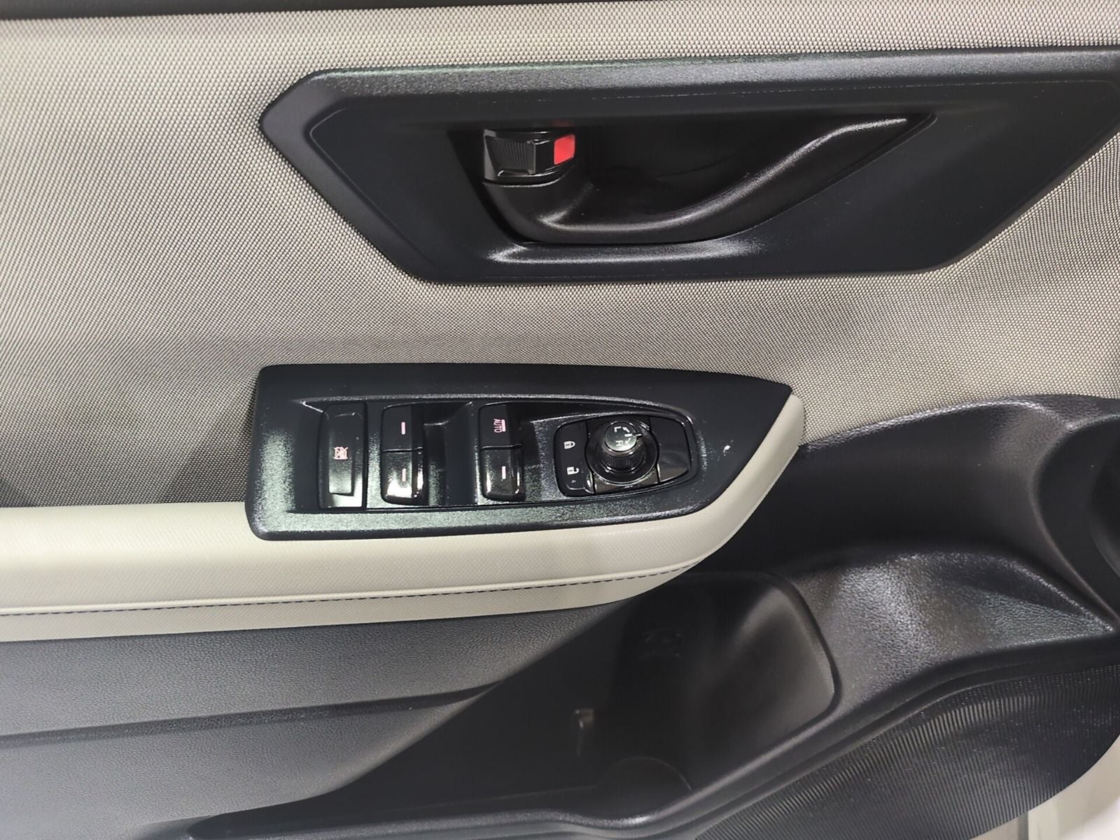 2025 Subaru Forester Base