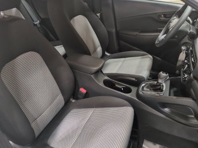 2023 Hyundai KONA SE
