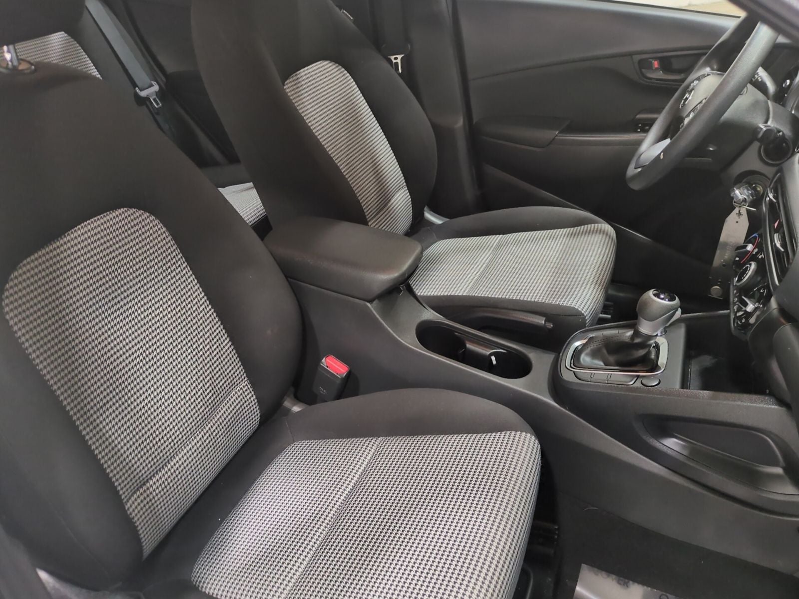 2023 Hyundai KONA SE