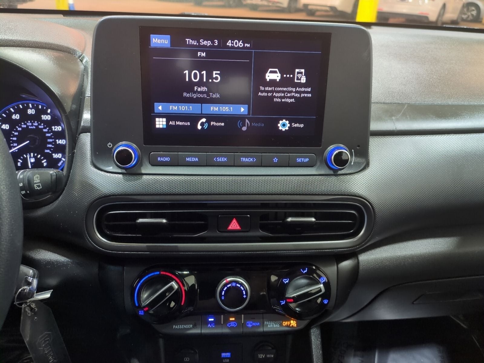 2023 Hyundai KONA SE