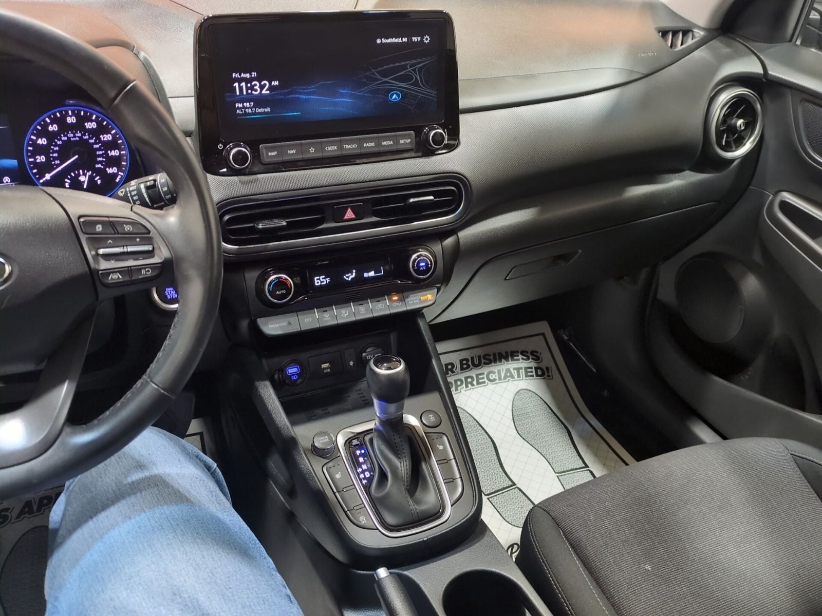 2023 Hyundai KONA SEL
