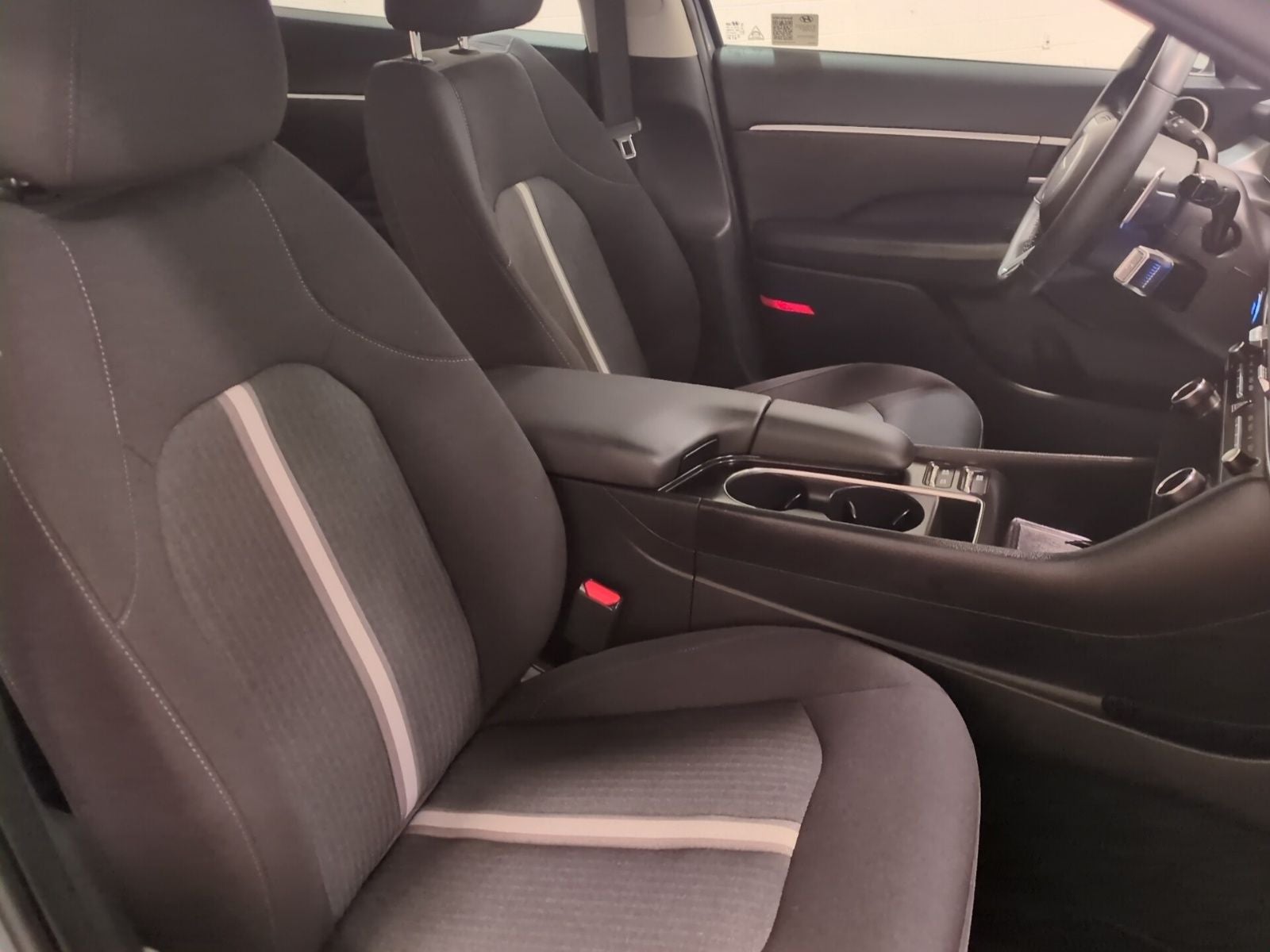 2024 Hyundai SONATA HYBRID SEL