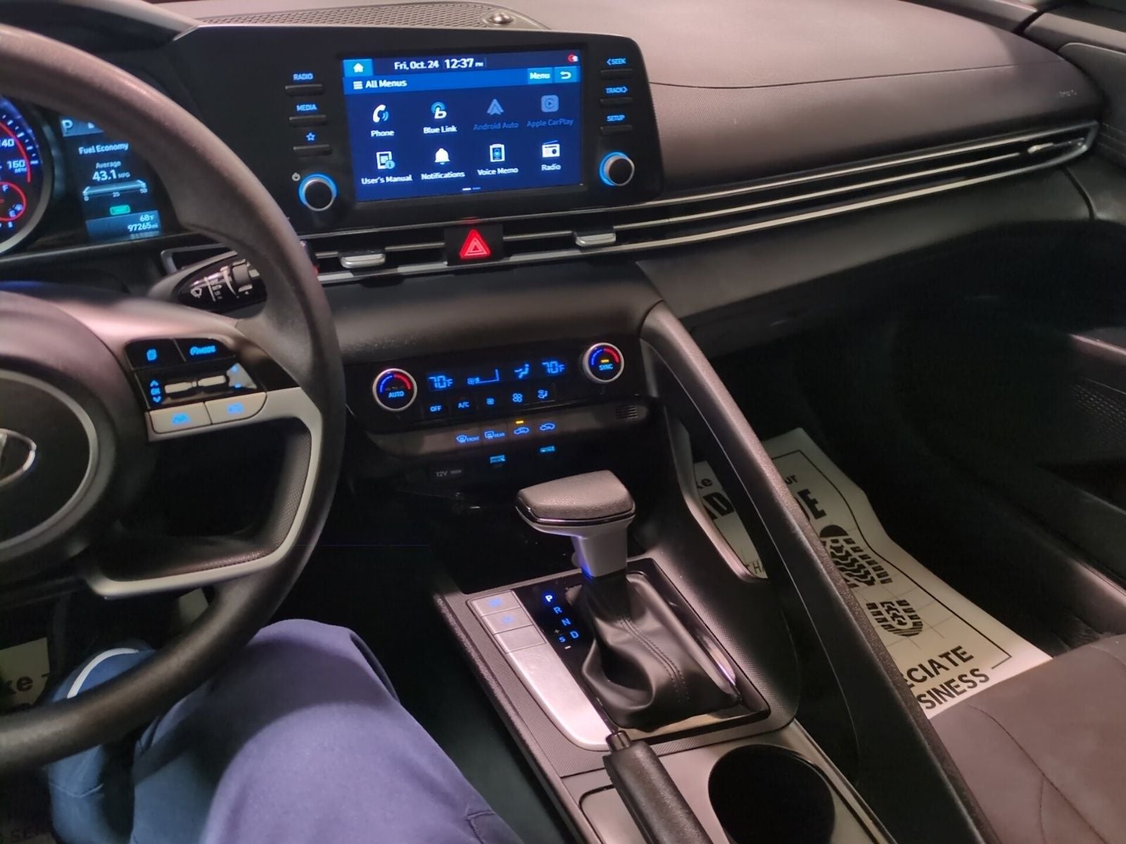 2022 Hyundai ELANTRA SEL