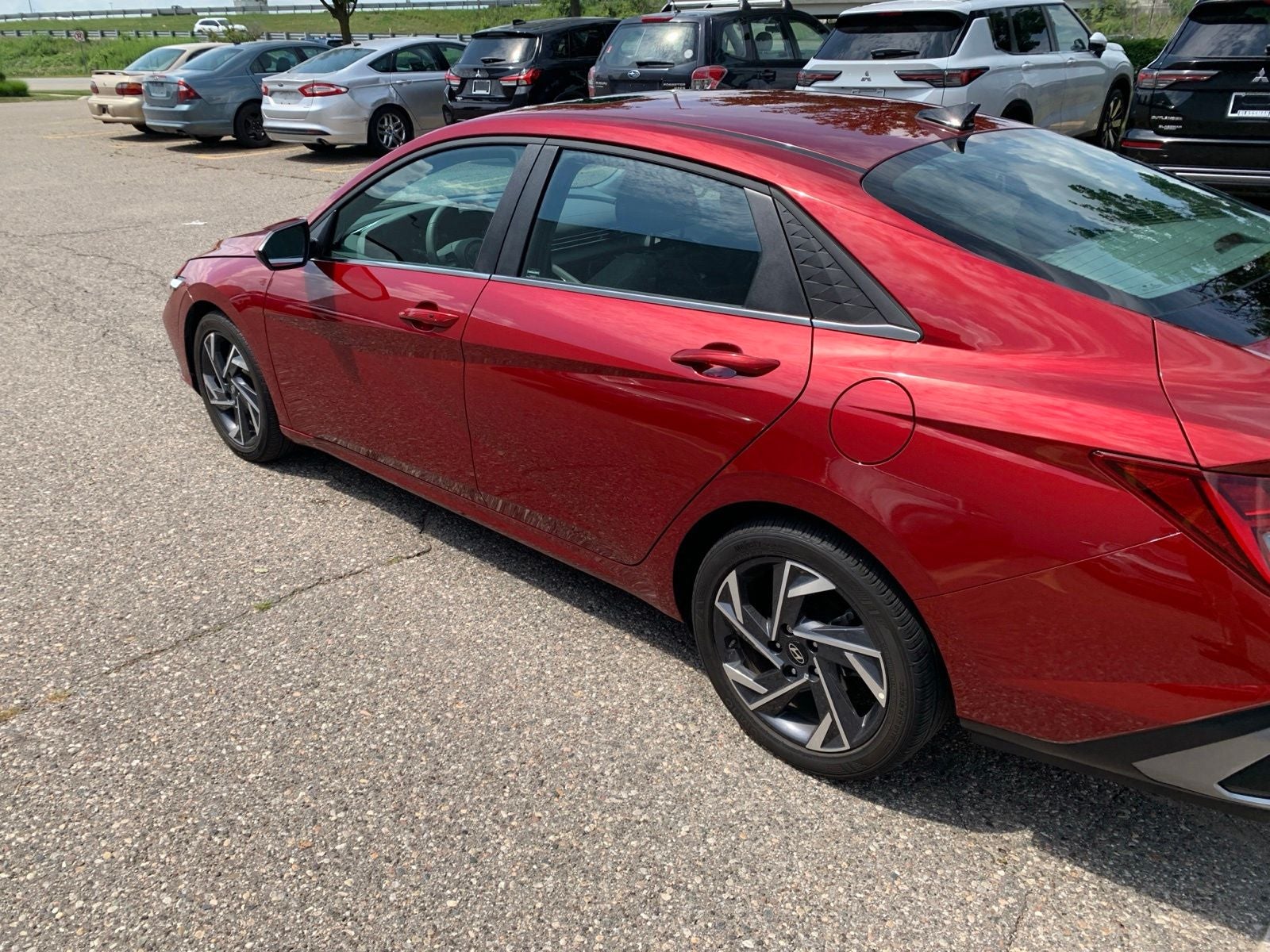 2024 Hyundai ELANTRA SEL