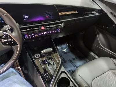 2024 Kia Niro EX