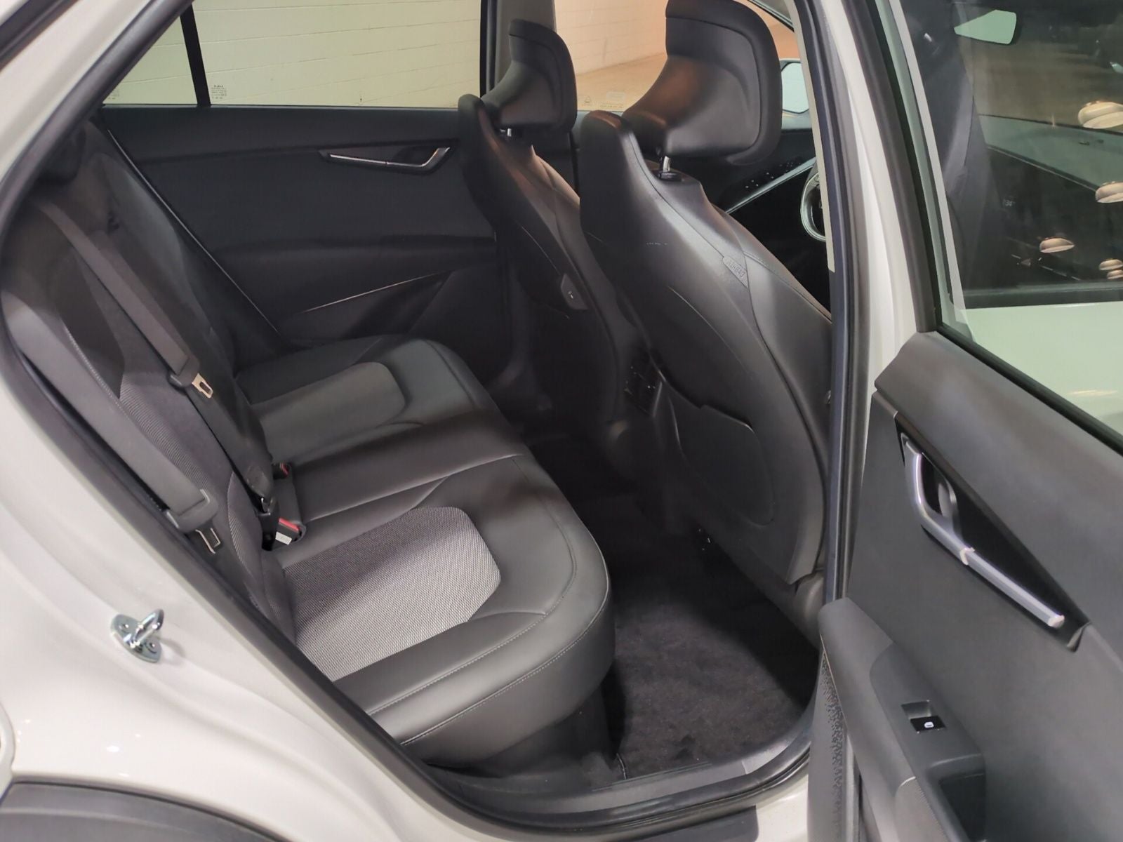 2024 Kia Niro EX