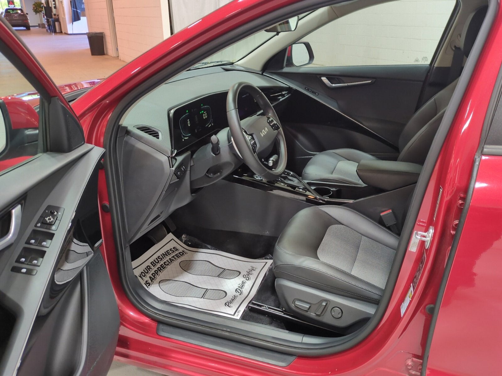 2024 Kia Niro EX
