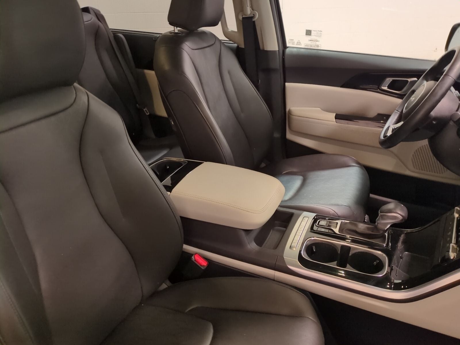 2023 Kia Carnival EX