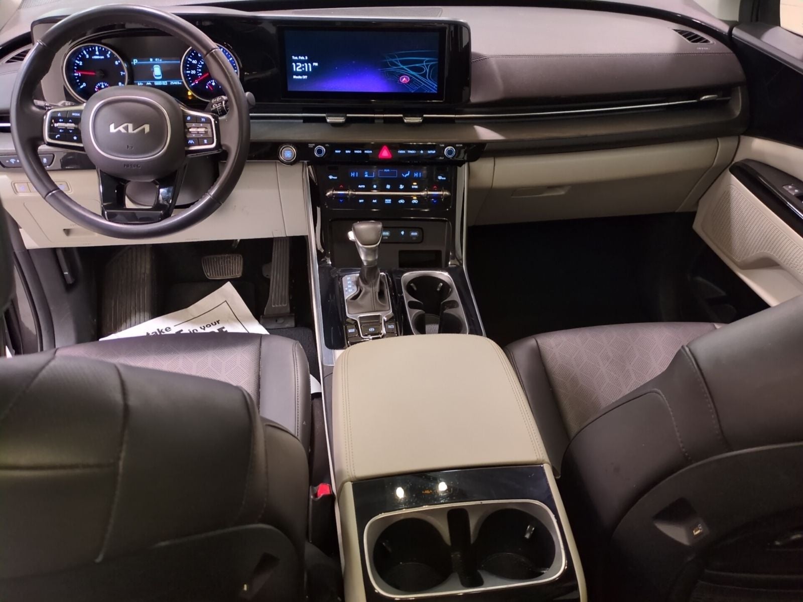 2023 Kia Carnival EX