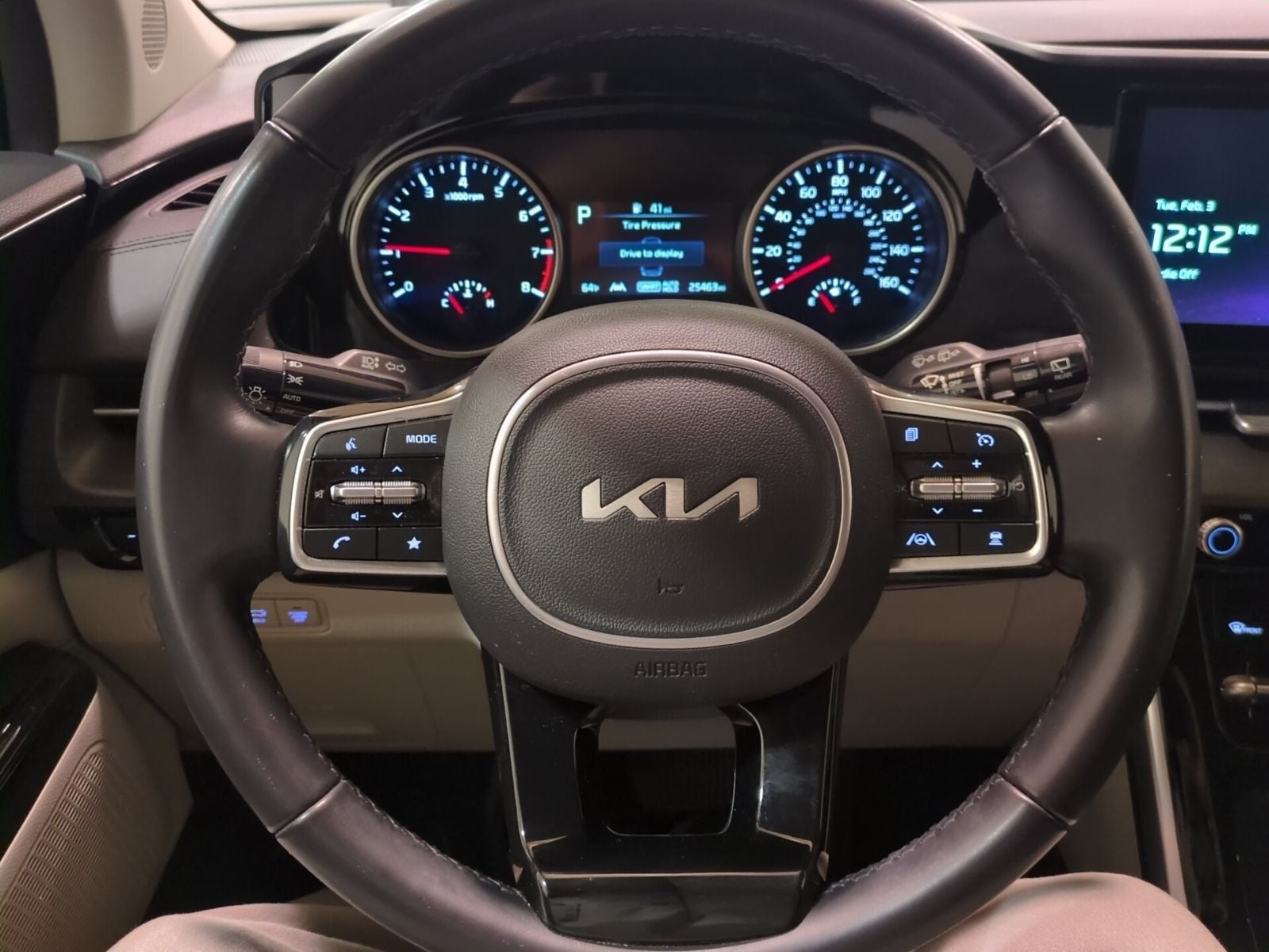 2023 Kia Carnival EX