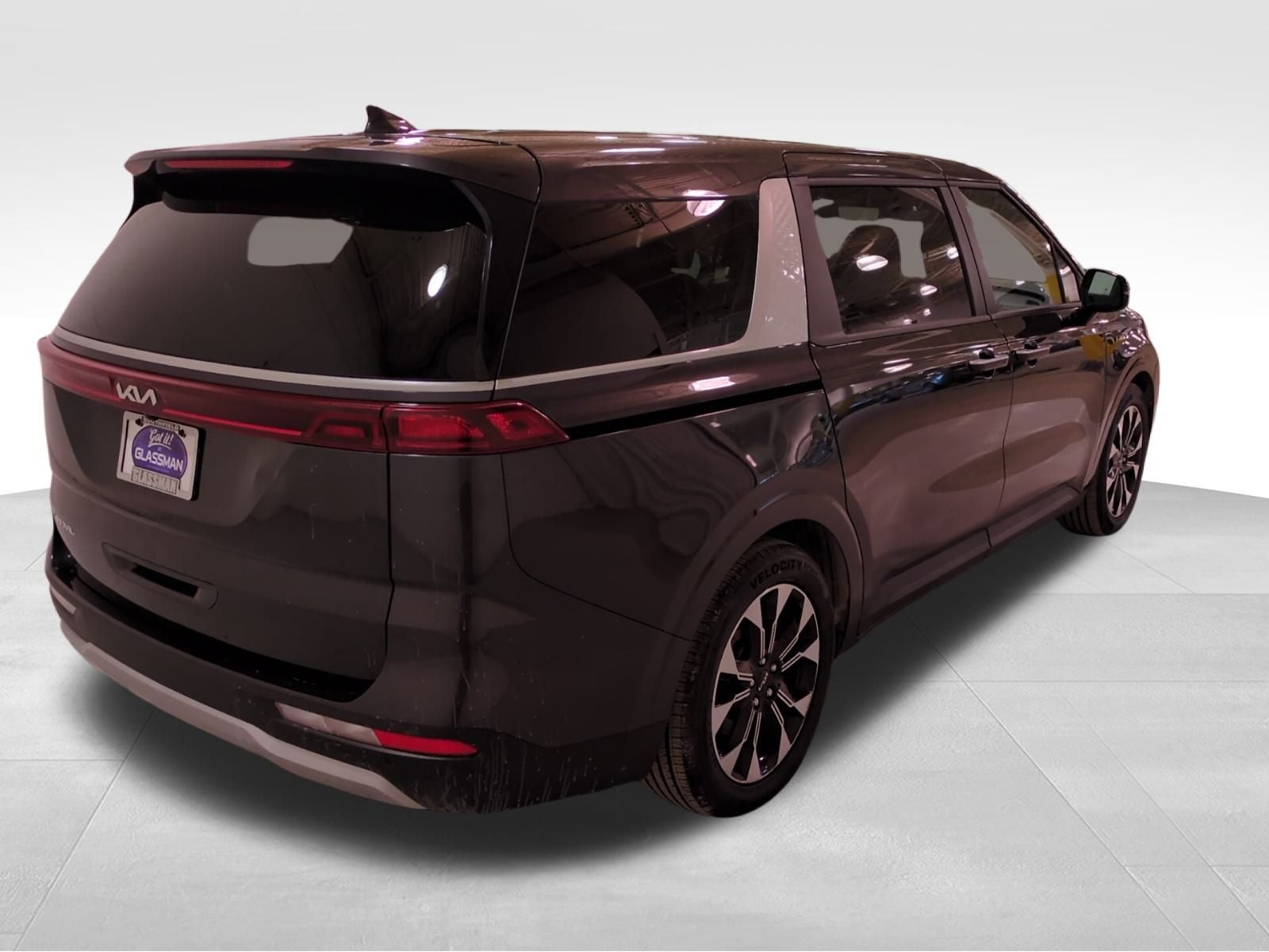 2023 Kia Carnival EX