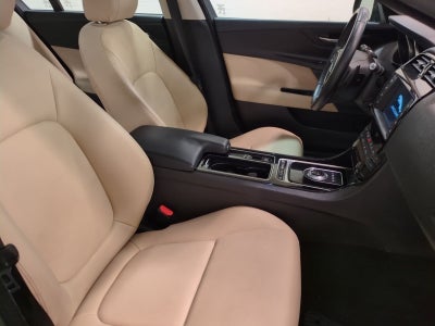 2018 Jaguar XE 25t Premium