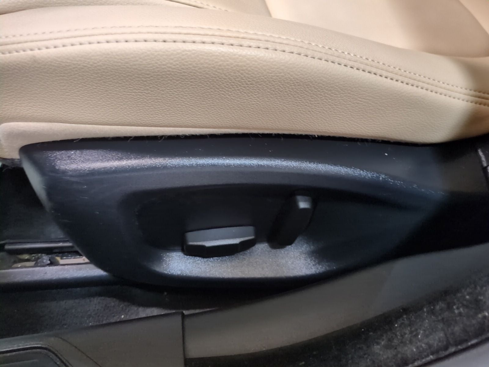 2018 Jaguar XE 25t Premium