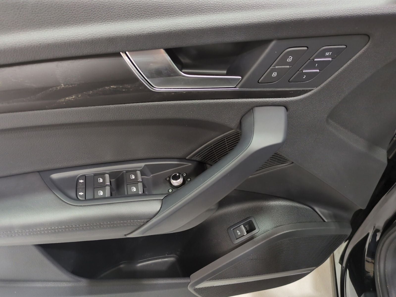 2020 Audi Q5 45 Premium Plus quattro
