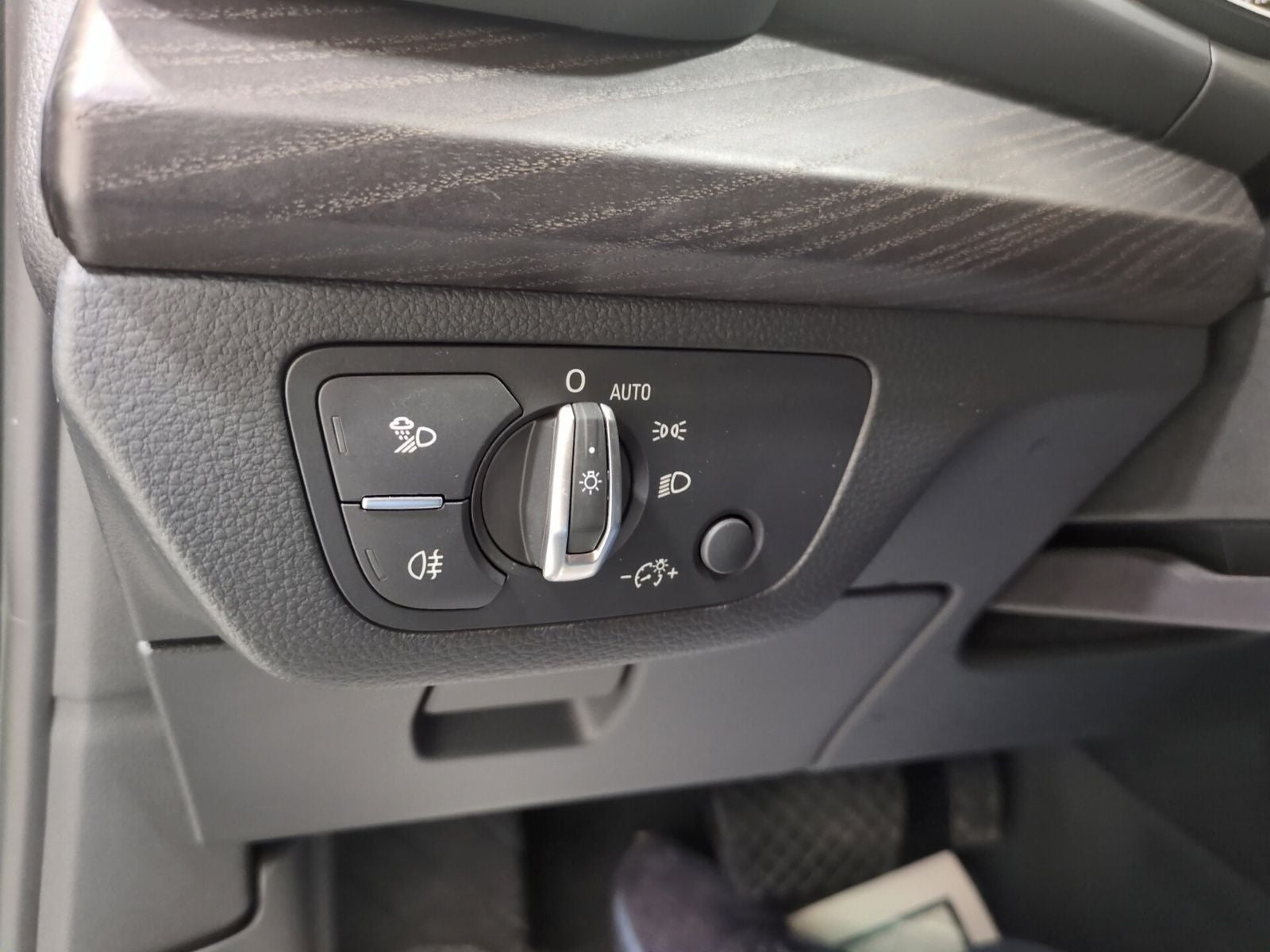2020 Audi Q5 45 Premium Plus quattro