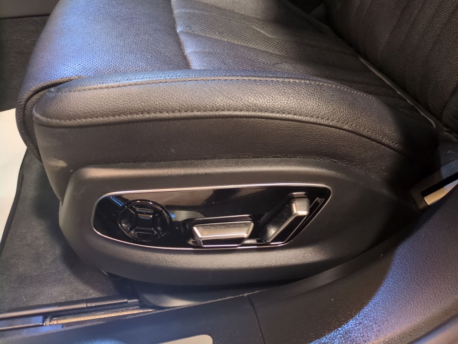 2022 Audi A8 L 55 quattro
