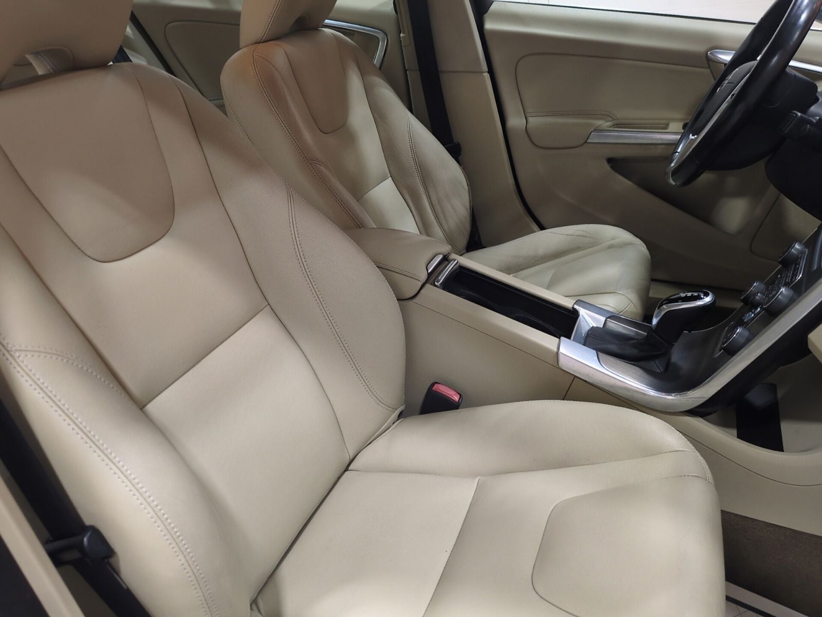 2015 Volvo S60 T5 Premier